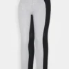 Even&Odd 2 PackLeggingsMottled Light Grey/Black Donna Pantaloni EV421A07V-C11 2 Even&Odd 2 PackLeggingsMottled Light Grey/Black Donna Pantaloni EV421A07V-C11 -Even&Odd Negozio 9cf7af6abccc4a3d8d1586ab7ac092d4 scaled