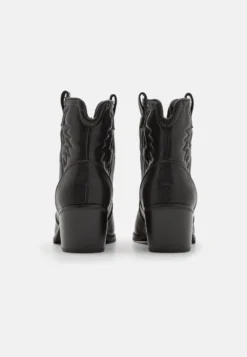 Even&Odd Stivaletti Texani / BikerBlack Donna Stivaletti EV411N0IP-Q11 5 Even&Odd Stivaletti Texani / BikerBlack Donna Stivaletti EV411N0IP-Q11 -Even&Odd Negozio a2738acb7a5247a98a9ca9d4d6b7e416 scaled