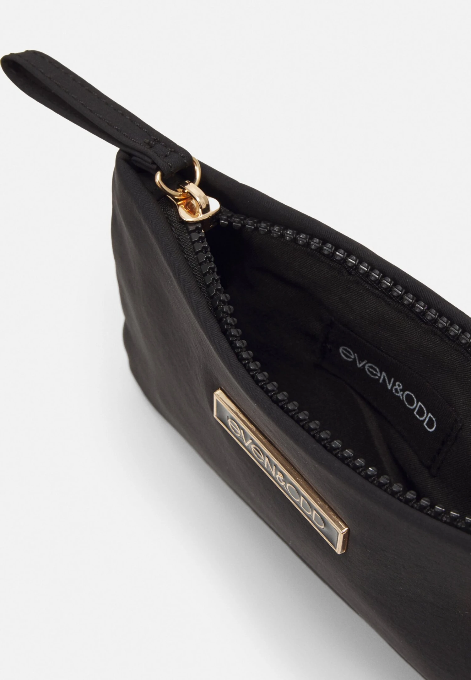 PortafoglioBlack Donna Portafogli e portachiavi EV451F04J-Q11 Even&Odd PortafoglioBlack Donna Portafogli E Portachiavi EV451F04J-Q11 -Even&Odd Negozio a2d08e126a014241ac5caa158f03d6f7 scaled
