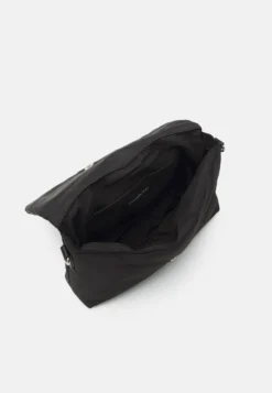 Even&Odd Borsa A TracollaBlack Donna Borse EV451H15F-Q11 4 Even&Odd Borsa A TracollaBlack Donna Borse EV451H15F-Q11 -Even&Odd Negozio acc0709fd9e7472285d925189cafdfb7 scaled