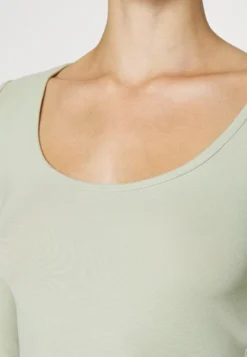 2 PackMaglietta A Manica Lunga001White_601Light Green Donna T-shirt E Top EVF21D04X-A11 8 2 PackMaglietta A Manica Lunga001White_601Light Green Donna T-shirt E Top EVF21D04X-A11 -Even&Odd Negozio adc4c7148d0d4bbd89ea2f627eb679b2 scaled