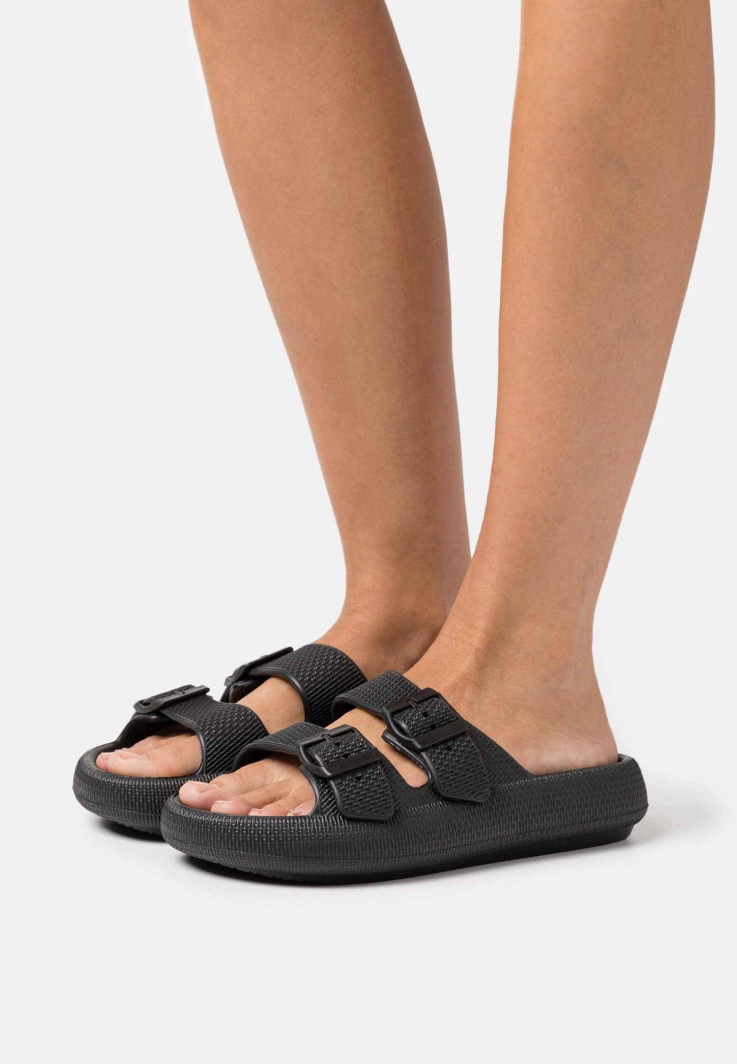 Ciabatte Da MareBlack Donna Ciabatte e zoccoli EV411A0VW-Q11 Even&Odd Ciabatte Da MareBlack Donna Ciabatte E Zoccoli EV411A0VW-Q11 -Even&Odd Negozio b314d54bf5484eecae5c530991ec99f3 scaled