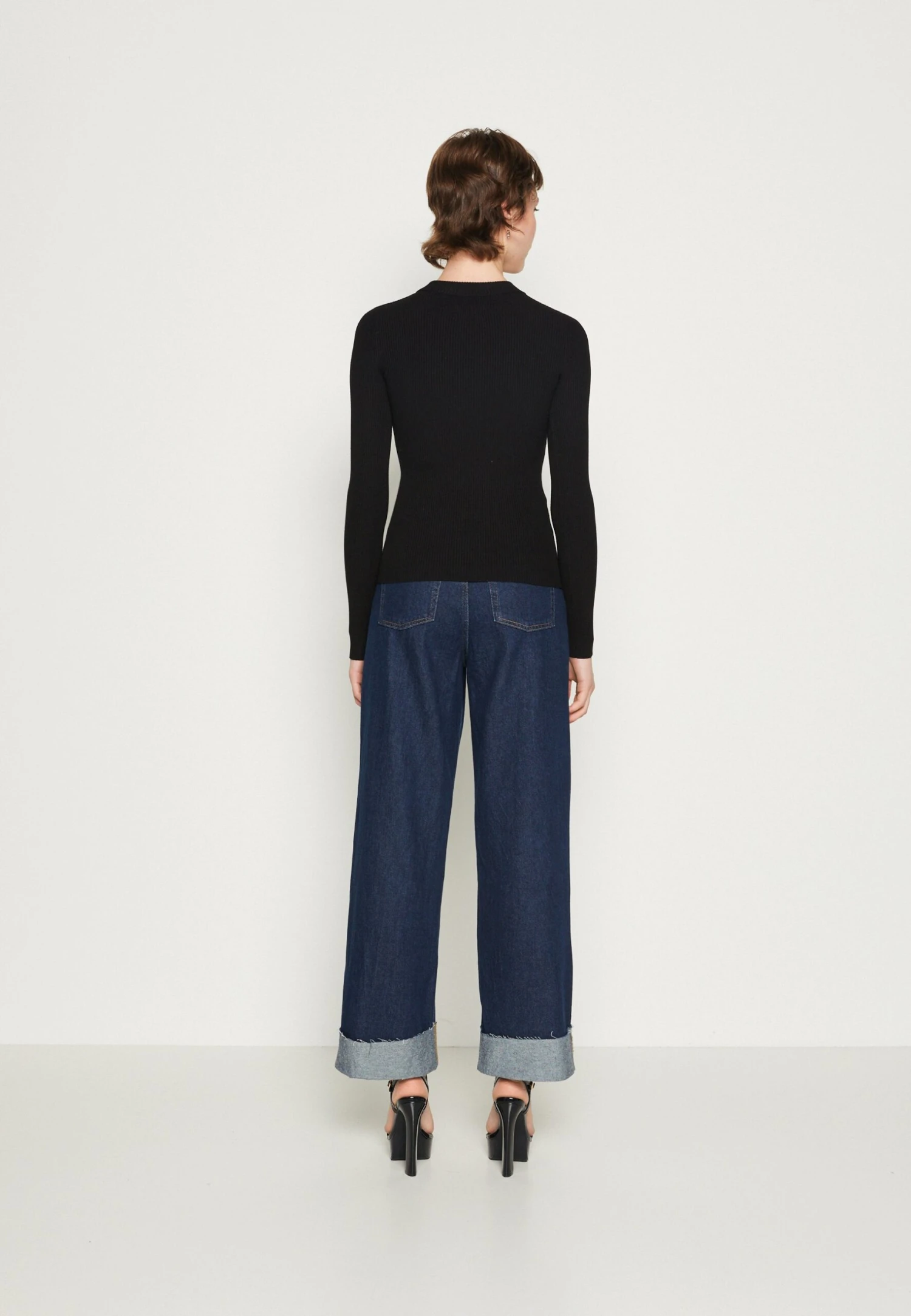 MaglioneBlack Donna Maglieria EV421I0HE-Q11 Even&Odd MaglioneBlack Donna Maglieria EV421I0HE-Q11 -Even&Odd Negozio b381e6c191894202ba46803b175baa8f scaled