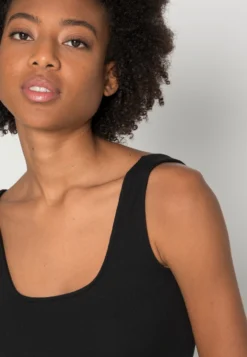 Even&Odd TopBlack/Light Grey Donna T-shirt E Top EV421D1F0-Q13 -Even&Odd Negozio b66412a6345f4b399d13a28922c9421f scaled