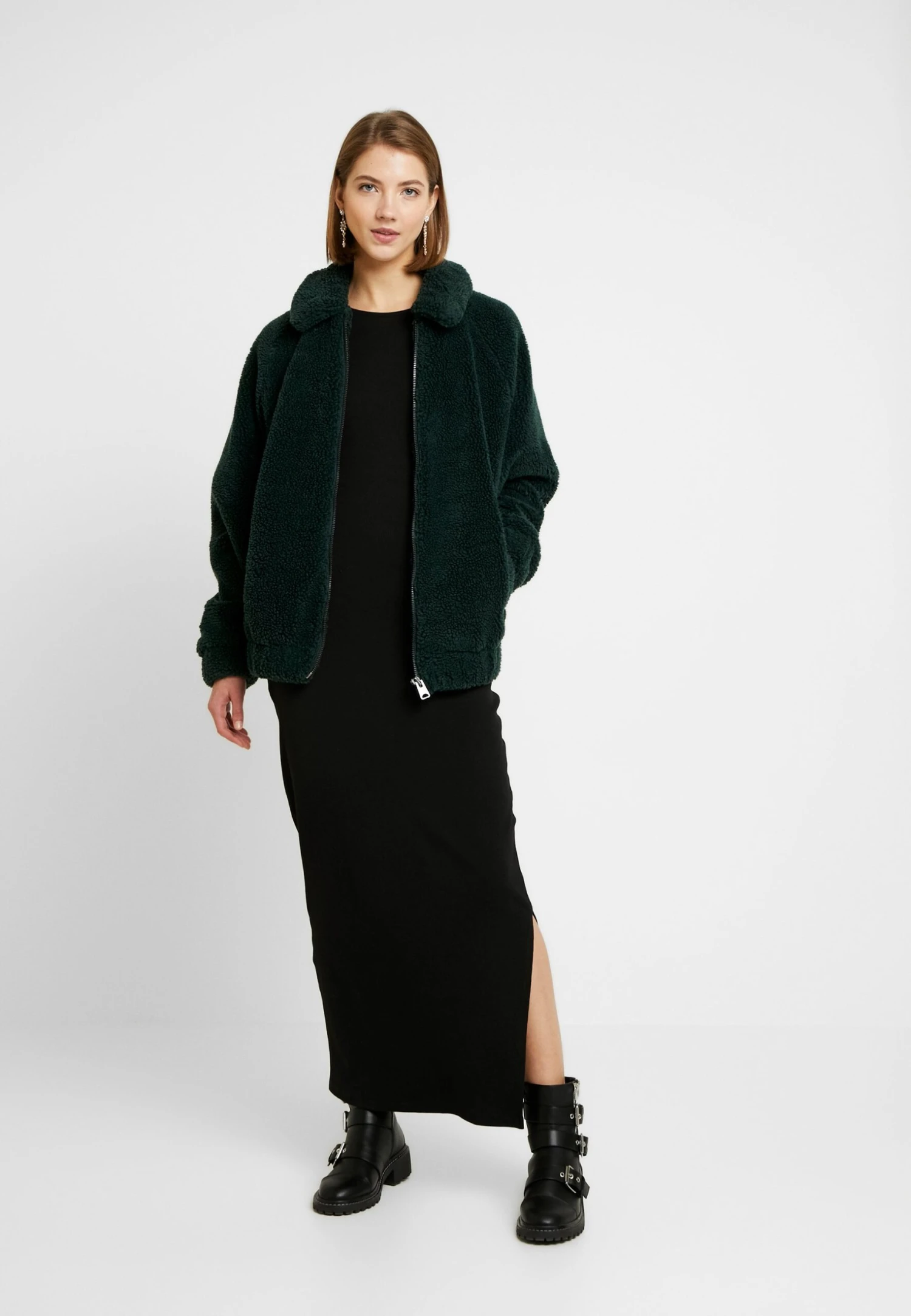 Vestito Di MaglinaBlack Donna Vestiti EV421C0ZJ-Q11 Even&Odd Vestito Di MaglinaBlack Donna Vestiti EV421C0ZJ-Q11 -Even&Odd Negozio bb4b96df085d4e2284335cafd90da1d3 scaled