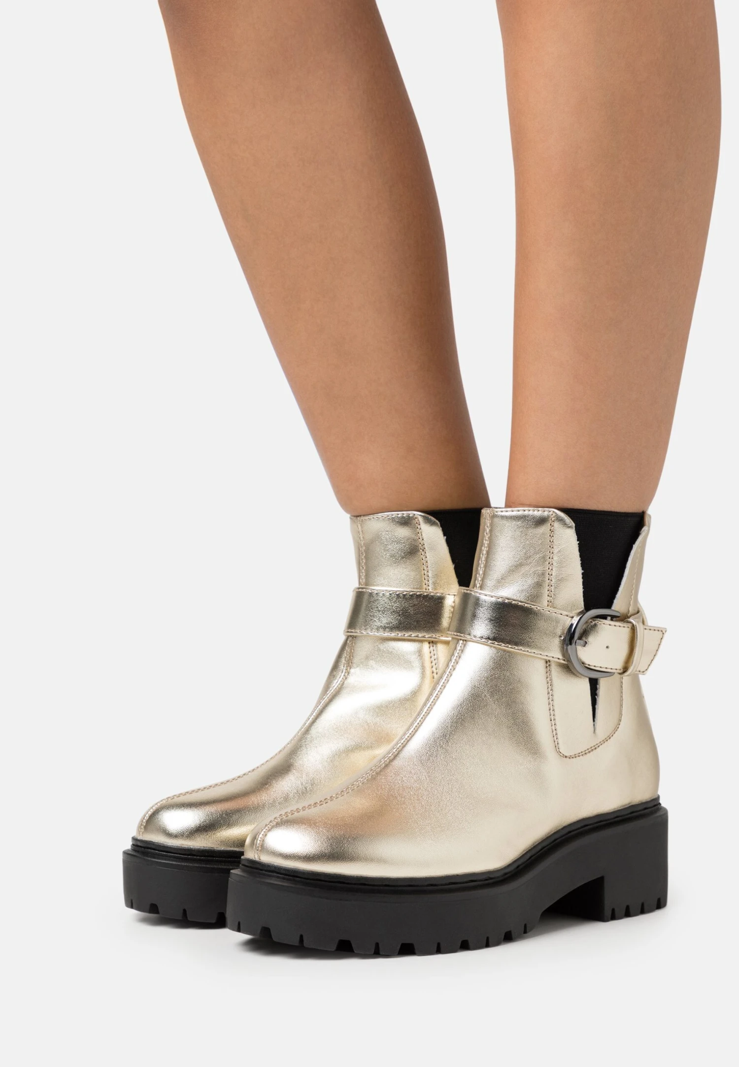 Stivaletti Con PlateauGold Donna Stivaletti EVC11N02M-F11 Stivaletti Con PlateauGold Donna Stivaletti EVC11N02M-F11 -Even&Odd Negozio bdc1d3f381dd44f497362a778aea0933 scaled