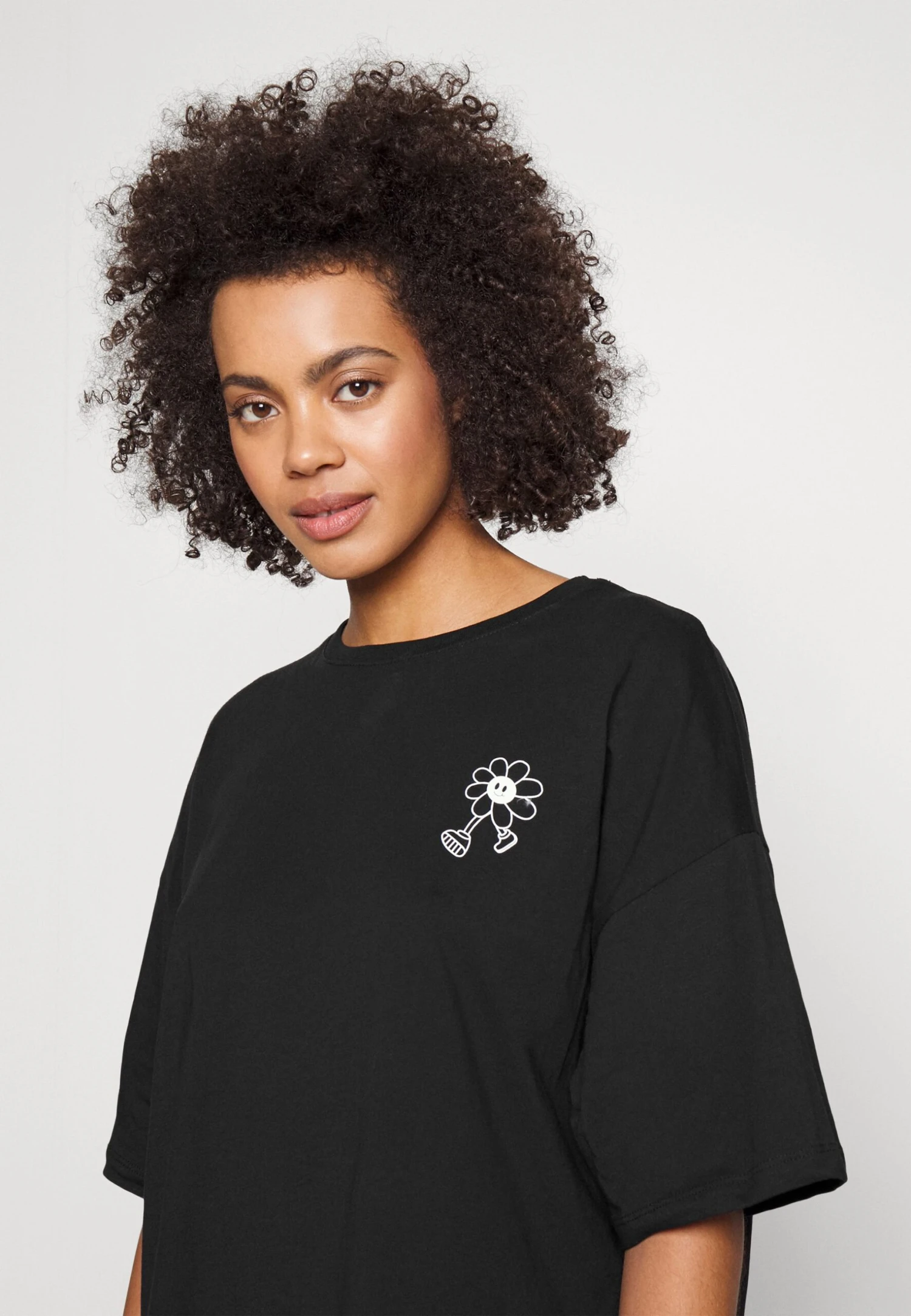 Liz Keep Growing Mascot / 802BlackT-Shirt Con Stampa802Black Donna T-shirt e top EV421D254-Q11 Even&Odd Liz Keep Growing Mascot / 802BlackT-Shirt Con Stampa802Black Donna T-shirt E Top EV421D254-Q11 -Even&Odd Negozio bea049fb595b44f6be9139bf4434683c scaled