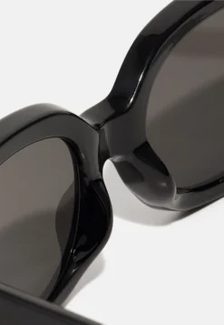 Even&Odd Occhiali Da SoleBlack Donna Occhiali Da Sole EV451K03G-Q11 -Even&Odd Negozio bec0fe8bc4aa43afbff4ed57dad27c4b scaled