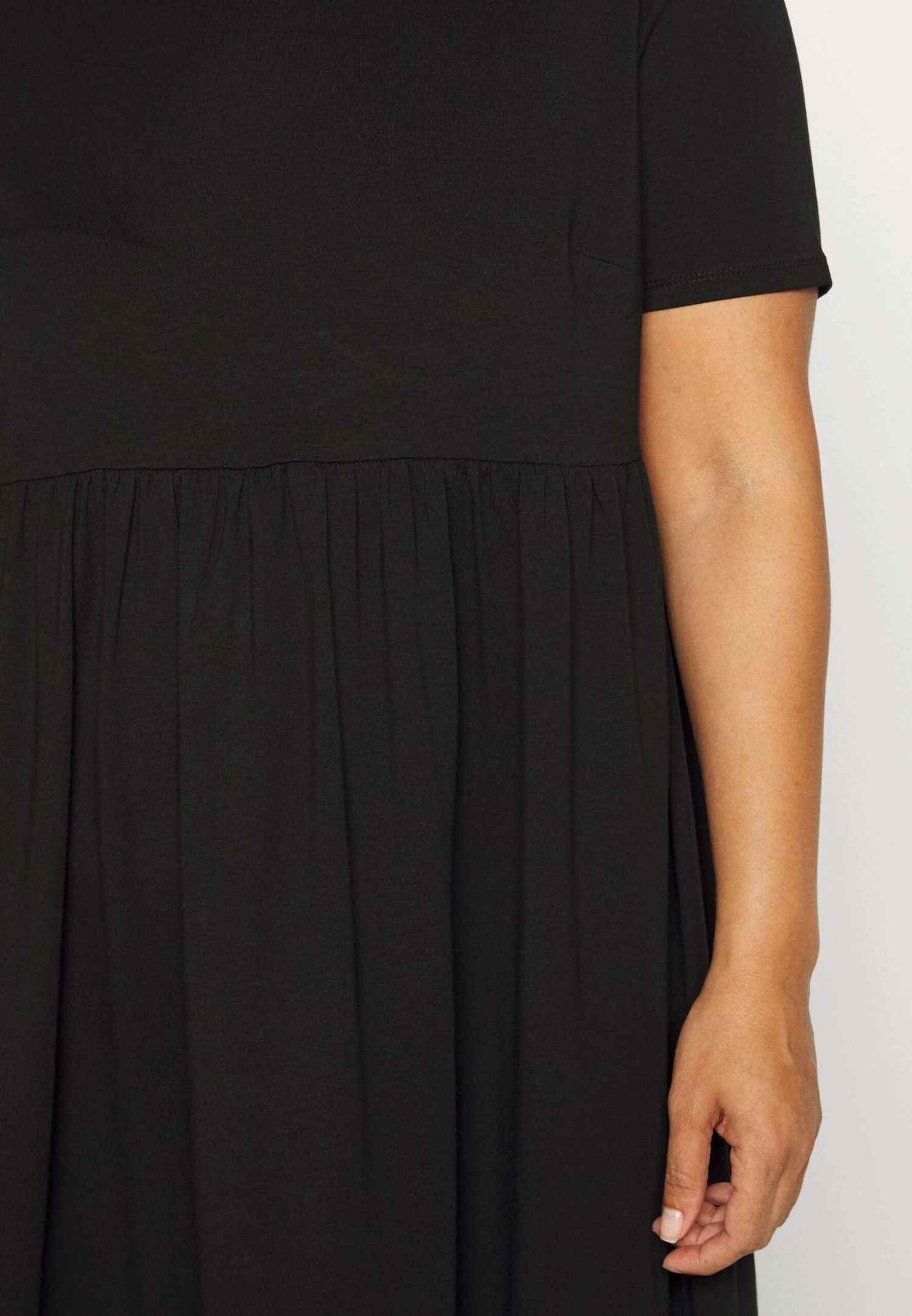 Vestito Di MaglinaBlack Donna Vestiti EVB21C035-Q11 Vestito Di MaglinaBlack Donna Vestiti EVB21C035-Q11 -Even&Odd Negozio c590616d929c405e8246d25de7deec8f scaled