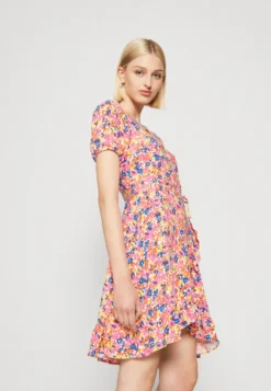 Even&Odd Vestito Estivo - Blue/Red 5 Even&Odd Vestito Estivo - Blue/Red -Even&Odd Negozio c850e503c4b3403281bc7313341ad9c4 scaled