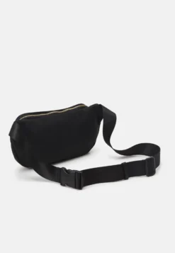 Even&Odd MarsupioBlack Donna Borse EV451H15J-Q11 -Even&Odd Negozio ca6f8cb54af54121984d4a967a16af91 scaled