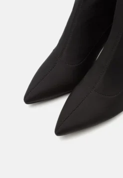 Even&Odd Stivali AltiBlack Donna Stivali EV411A0XM-Q11 -Even&Odd Negozio cc381977a0dc4ef58be6357328c74c22 scaled