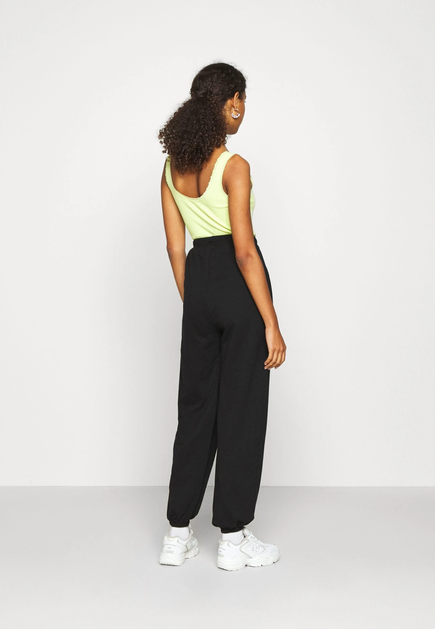 Pantaloni SportiviBlack Donna Pantaloni EV421A08W-Q11 Even&Odd Pantaloni SportiviBlack Donna Pantaloni EV421A08W-Q11 -Even&Odd Negozio cff82850280948229b7df86fe4e7ccea scaled