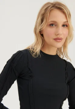 Even&Odd Maglietta A Manica LungaBlack Donna T-shirt E Top EV421D24O-Q11 7 Even&Odd Maglietta A Manica LungaBlack Donna T-shirt E Top EV421D24O-Q11 -Even&Odd Negozio d4a0562bc83742ddaddb294b29abd293 scaled