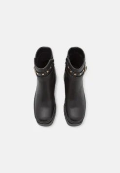 Even&Odd Stivaletti Con PlateauBlack Donna Stivaletti EV411N0J6-Q11 7 Even&Odd Stivaletti Con PlateauBlack Donna Stivaletti EV411N0J6-Q11 -Even&Odd Negozio d7d012390e14439bbc685d1669e27523 scaled