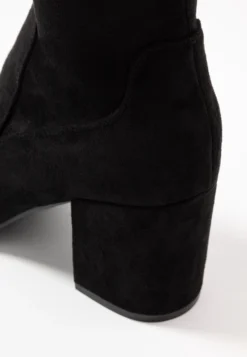 Even&Odd Stivali Sopra Il GinocchioBlack Donna Stivali EV411A0I1-Q11 -Even&Odd Negozio db0dec5a98954185b08116eaf8b4d349