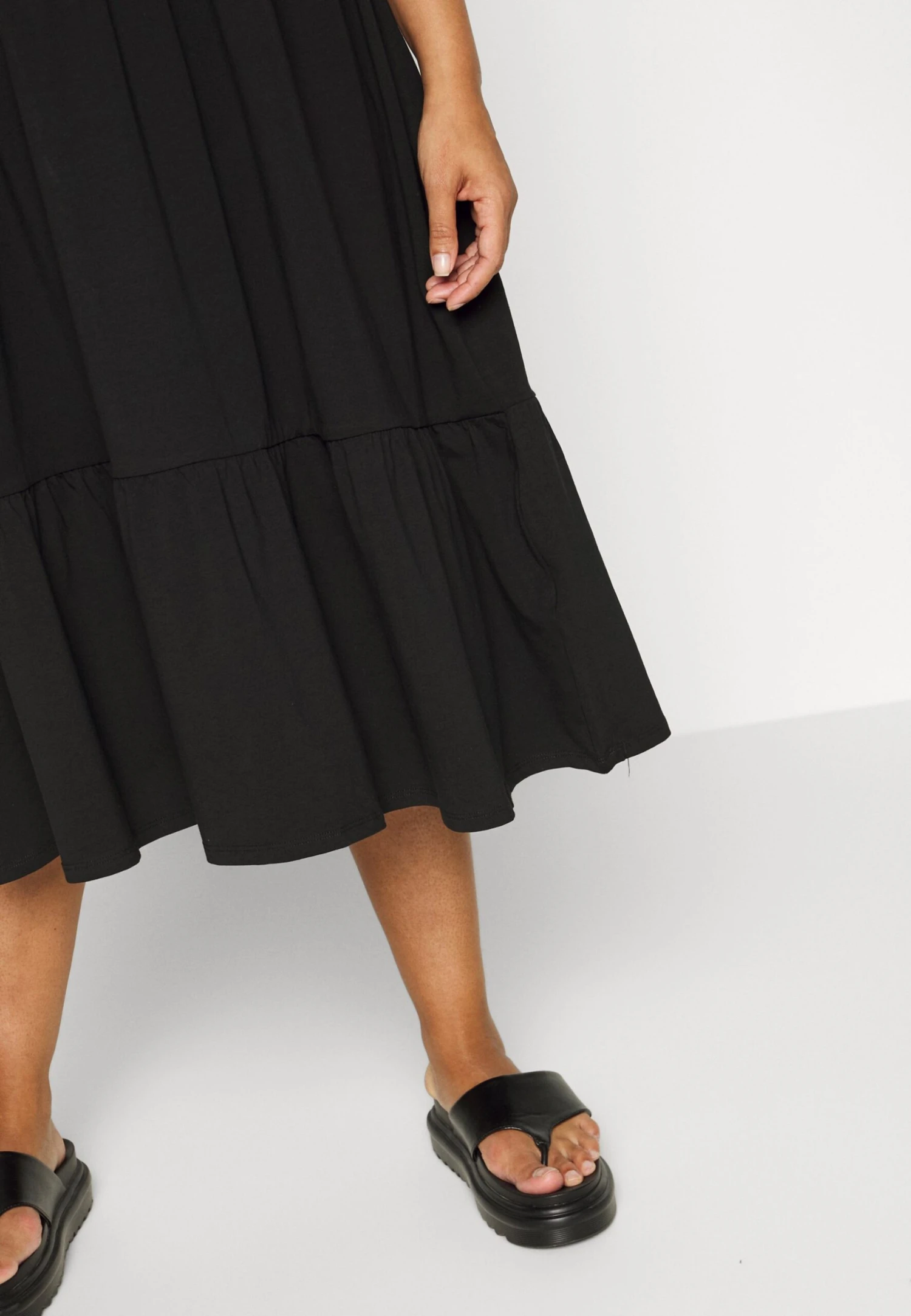 Vestito Di MaglinaBlack Donna Vestiti EVB21C035-Q11 Vestito Di MaglinaBlack Donna Vestiti EVB21C035-Q11 -Even&Odd Negozio e16d5af776d64538b3dacd86da7c6c8a scaled