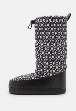 Even&Odd Stivali Da Neve Black Donna Stivali EV411X024-Q11 -Even&Odd Negozio e344fe1854d7478183d1098e2f929adb scaled