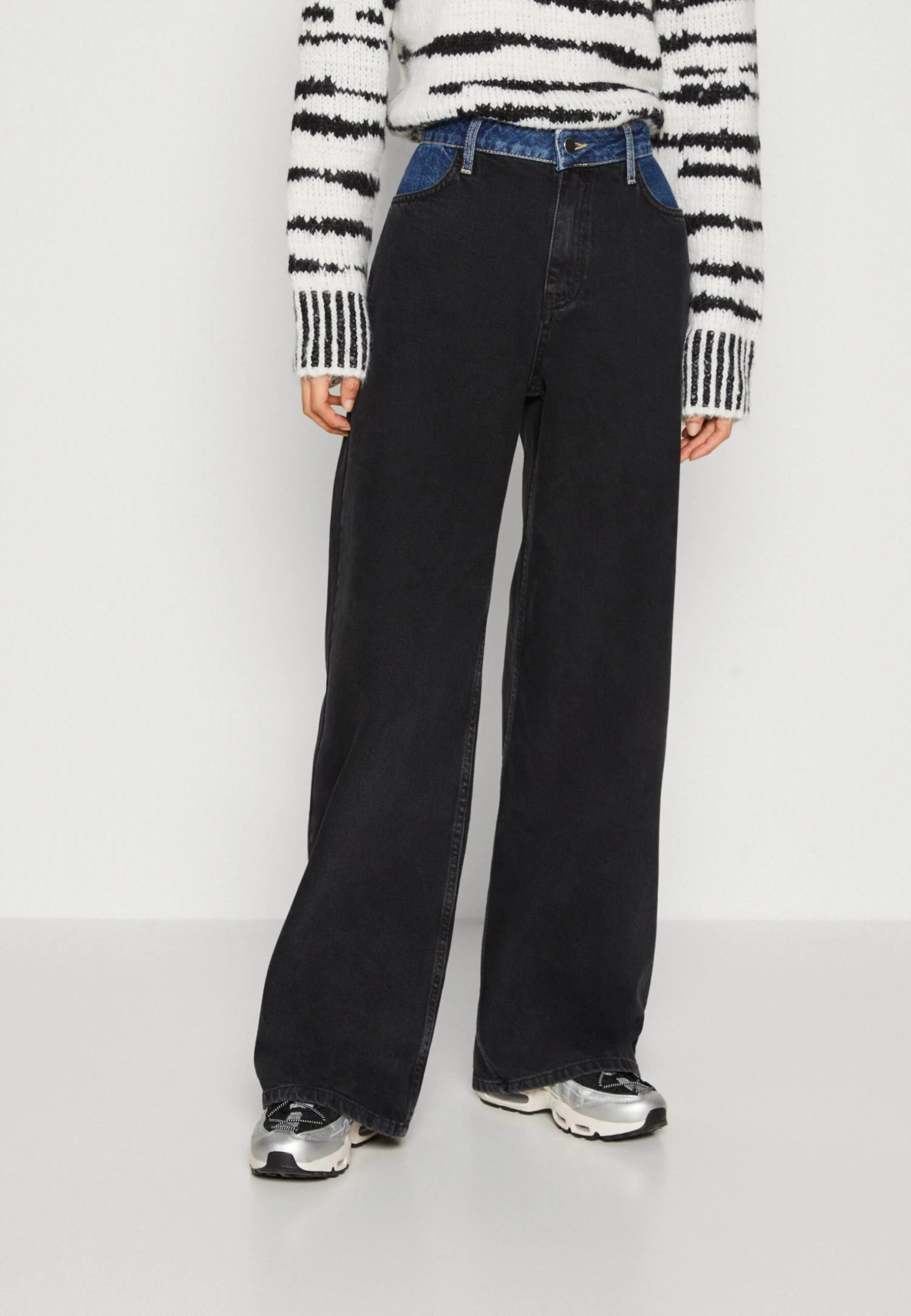 Jeans A ZampaBlue Black Denim Donna Jeans EV421N06D-K11 Even&Odd Jeans A ZampaBlue Black Denim Donna Jeans EV421N06D-K11 -Even&Odd Negozio e4ea3c00bdd34a61bf47c5347a93fca4 scaled