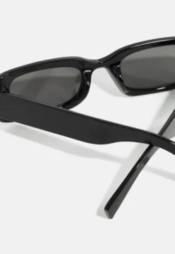 Even&Odd Occhiali Da SoleBlack Donna Occhiali Da Sole EV451K041-Q11 -Even&Odd Negozio e5a8a723eb074fb8804c8e41d7ccd16b scaled