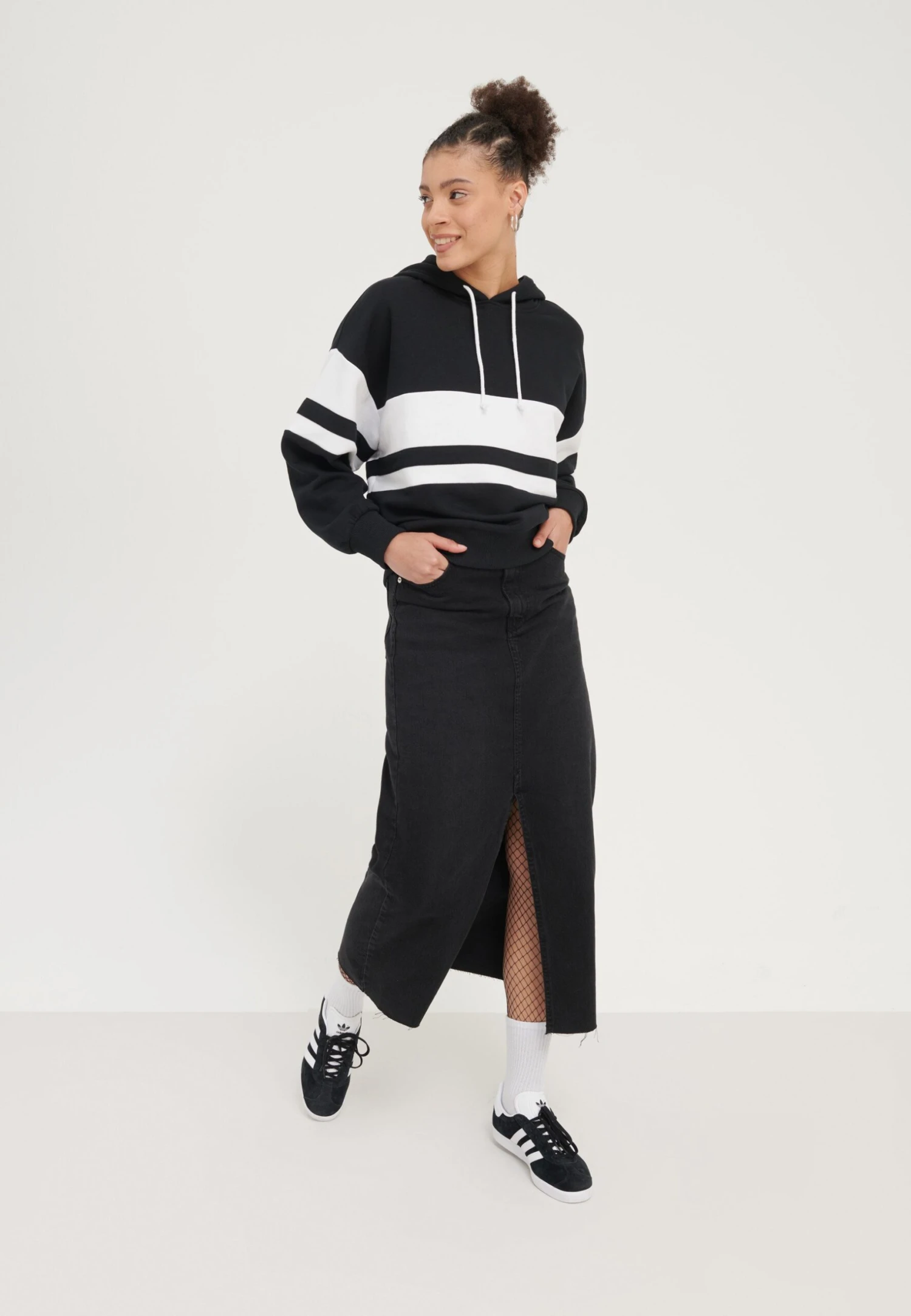 FelpaBlack/White Donna Felpe EV421J0DD-Q11 Even&Odd FelpaBlack/White Donna Felpe EV421J0DD-Q11 -Even&Odd Negozio e66904064aa04482b532cfcd596b3104 scaled