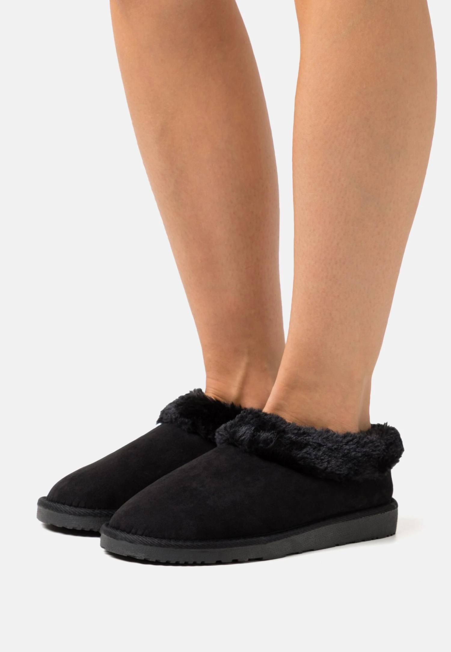 PantofoleBlack Donna Pantofole EV411D00K-Q11 Even&Odd PantofoleBlack Donna Pantofole EV411D00K-Q11 -Even&Odd Negozio e6711ecb4f234fbd8dec06fbd02041d5 scaled