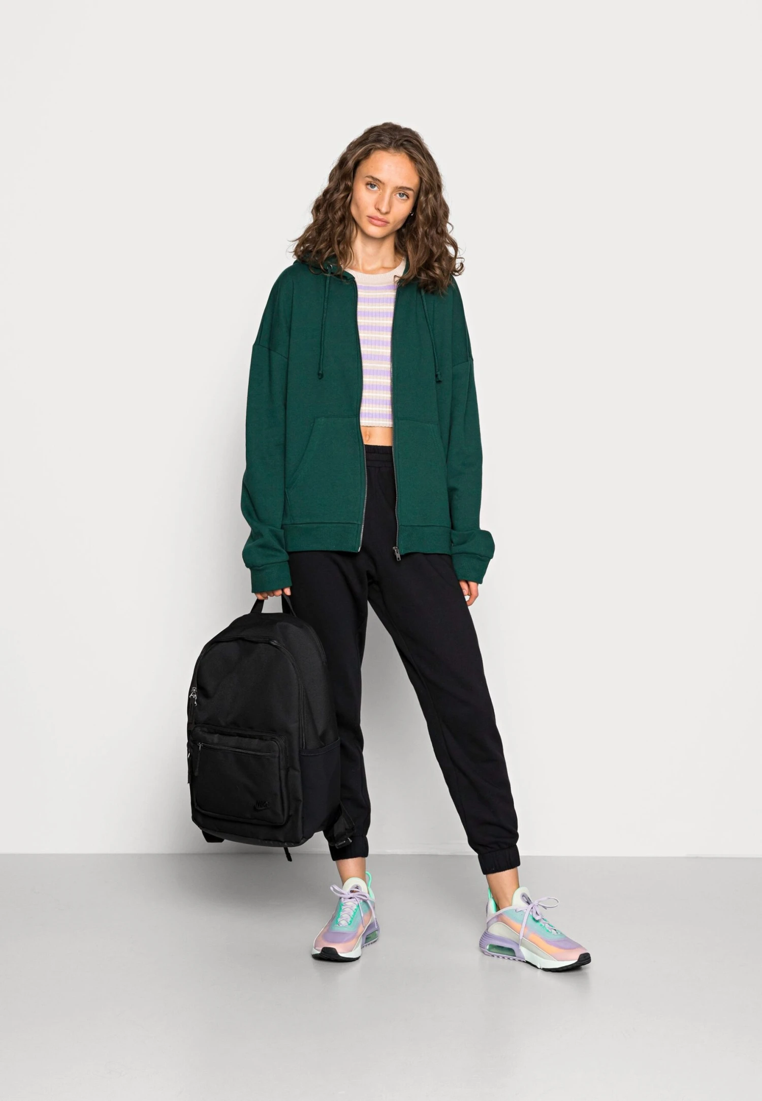 Felpa Con Zip - Dark Green Even&Odd Felpa Con Zip - Dark Green -Even&Odd Negozio e8c63f41ac3740169ec3472e43f0c1c3 scaled