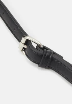 Even&Odd Borsa A TracollaBlack Donna Borse EV451H15V-Q11 -Even&Odd Negozio e8f83ee983f34a5595ffa26bb3eafc65 scaled