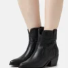 Even&Odd Stivaletti Texani / BikerBlack Donna Stivaletti EV411N0IP-Q11 -Even&Odd Negozio ecaa2e4583844fa9a93634c4b9aa136b scaled