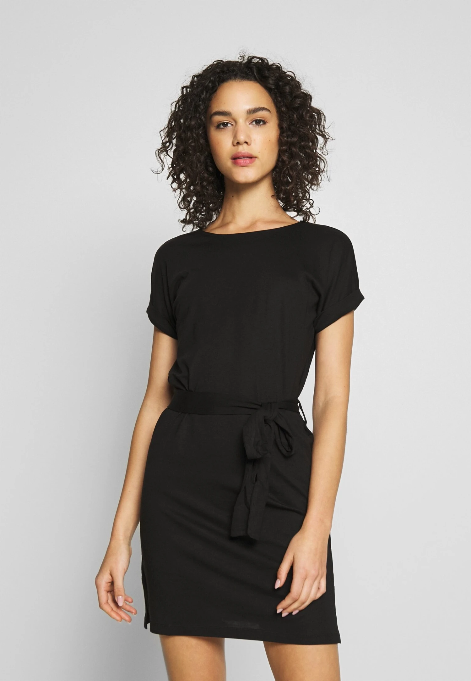 Basic Short Sleeves Mini Belted Dress - Vestito Di Maglina - Black/Black Even&Odd Basic Short Sleeves Mini Belted Dress - Vestito Di Maglina - Black/Black -Even&Odd Negozio f297fe15f10d49cfa79fdca5fa58b8ce scaled