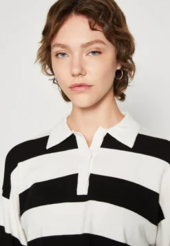 Even&Odd Maglietta A Manica Lunga - Black -Even&Odd Negozio f59c08de96f74b4eb60e6fef6ac84f1e scaled