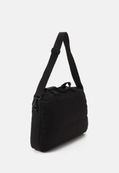 Even&Odd Borsa Porta PcBlack Donna Borse EV451H152-Q11 -Even&Odd Negozio f806bef9e05048b58823b7097d815d28 scaled