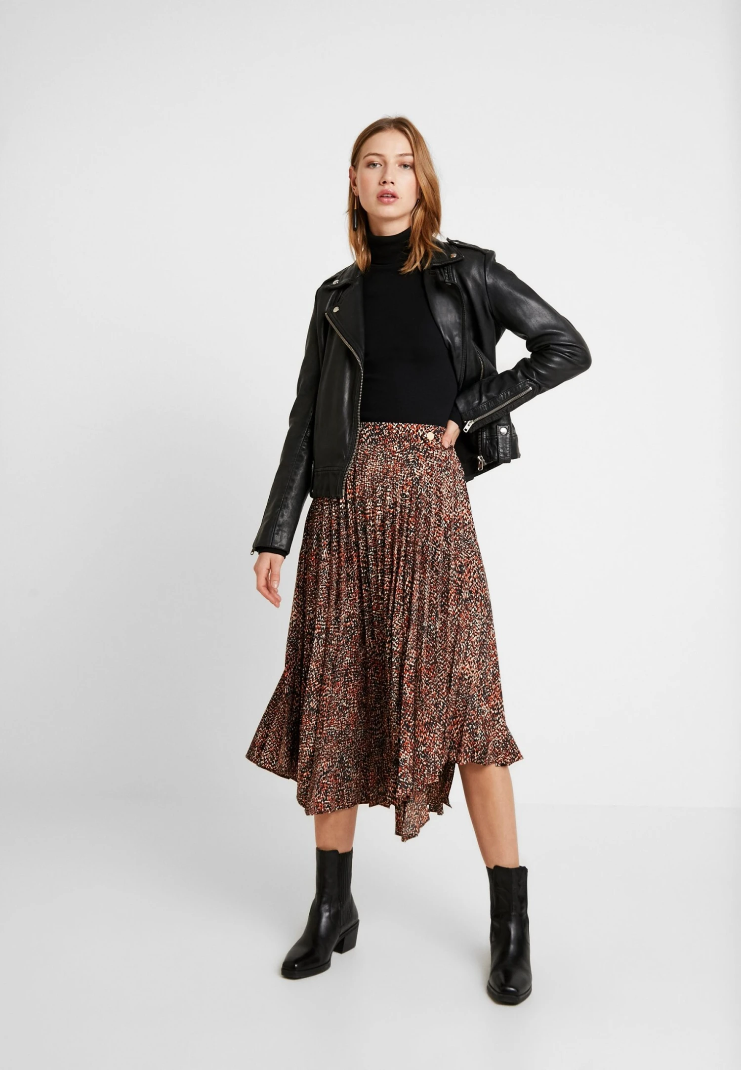 Maglietta A Manica LungaBlack Donna T-shirt e top EV421D19K-Q11 Even&Odd Maglietta A Manica LungaBlack Donna T-shirt E Top EV421D19K-Q11 -Even&Odd Negozio fc07bd3b89c84bdfa66e5ccb56901edb scaled