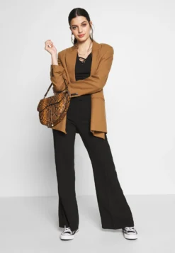 Even&Odd T-Shirt Con StampaBlack Donna T-shirt E Top EV421D1D6-Q11 -Even&Odd Negozio fd29aeadd68d462a9c548639ea4063ac scaled